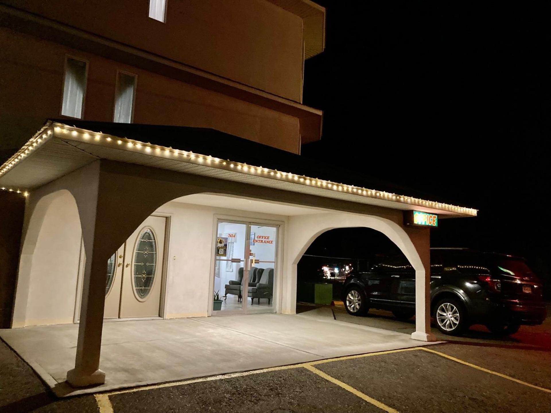 Motel 99 Grand Forks Exterior photo
